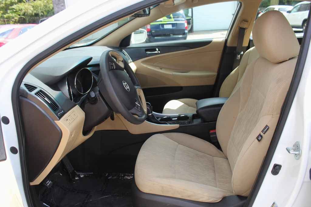 Used 2013 Hyundai Sonata GLS w/ Popular Equipment Pkg FWD image 23