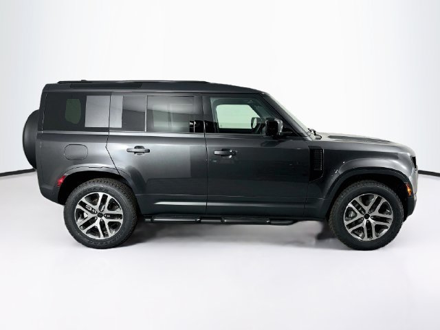 New 2026 Land Rover Defender 110 S AWD/4WD image 4
