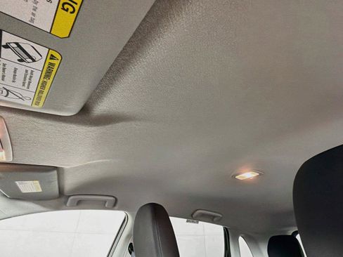 Used 2025 Mitsubishi Outlander Sport LE AWD/4WD image 5