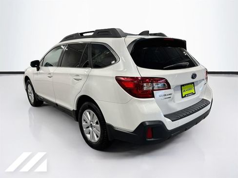 Used 2018 Subaru Outback 2.5i Premium AWD/4WD image 7