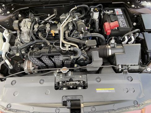 Used 2024 Nissan Altima 2.5 SV image 26