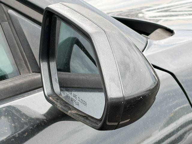 Used 2018 Chevrolet Camaro LT RWD image 10