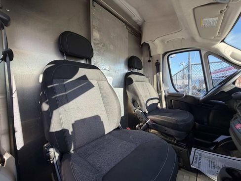 Used 2018 RAM ProMaster 2500 image 16