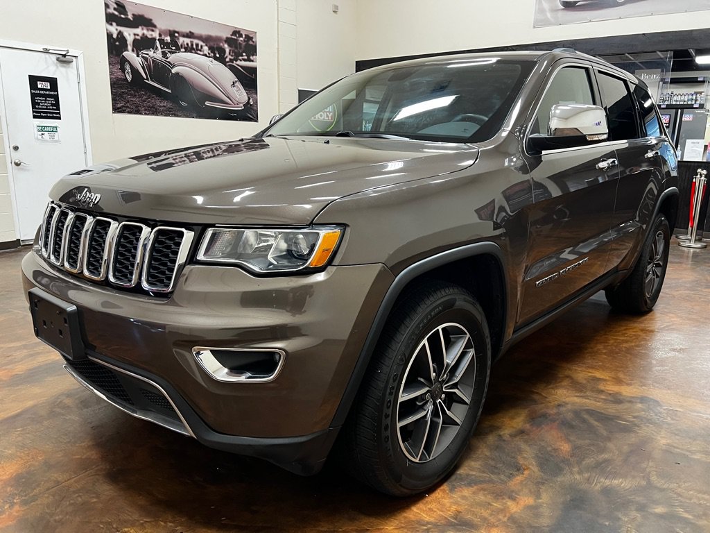 Used 2019 Jeep Grand Cherokee Limited AWD/4WD image 5
