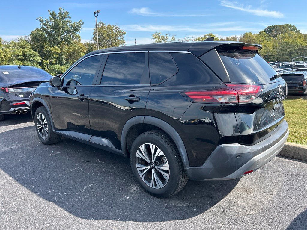 Used 2022 Nissan Rogue SV FWD image 4
