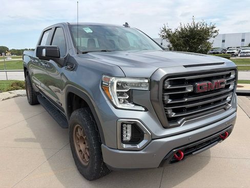 Used 2021 GMC Sierra 1500 AT4 w/ AT4 Premium Package AWD/4WD image 2