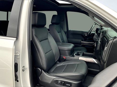 Used 2021 Chevrolet Silverado 1500 LTZ image 7