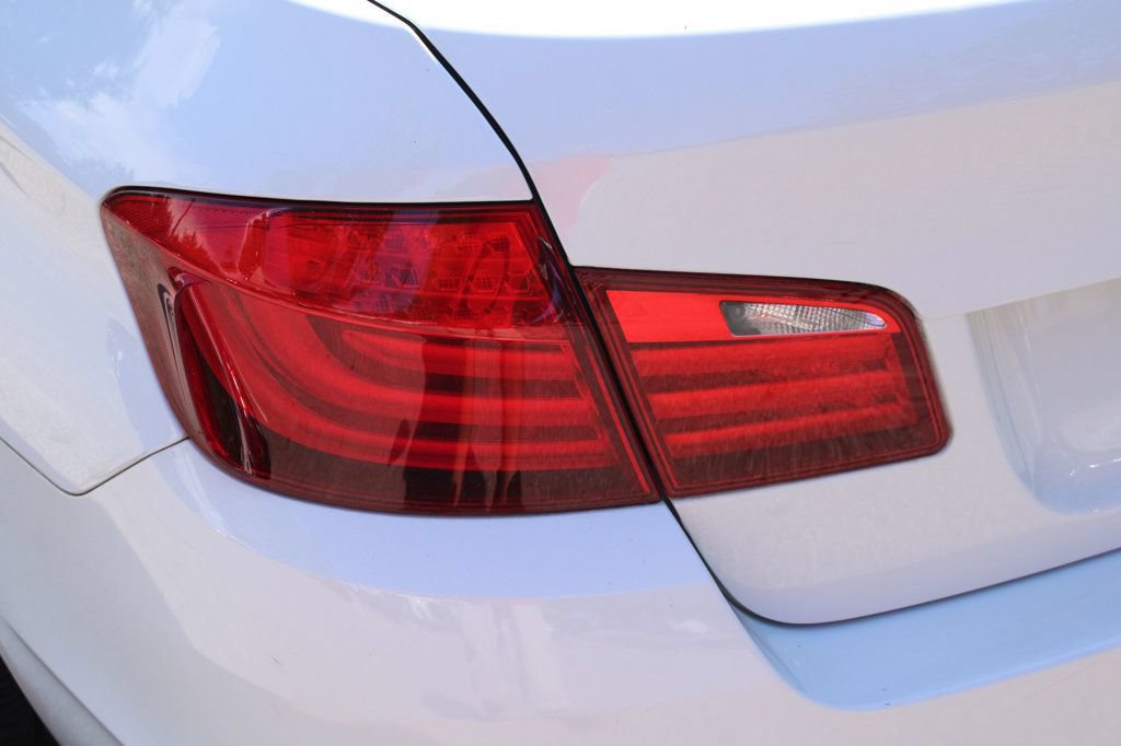 Used 2011 BMW 528i Sedan RWD image 10
