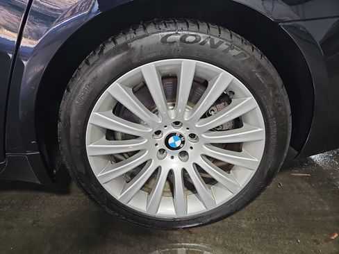 Used 2013 BMW 750Li image 34