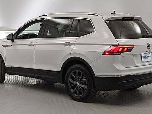 Used 2022 Volkswagen Tiguan SE image 4