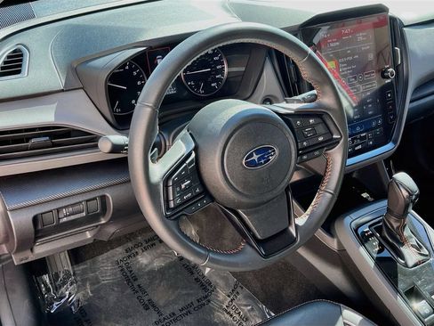 Used 2024 Subaru Crosstrek 2.5i Limited AWD/4WD image 11