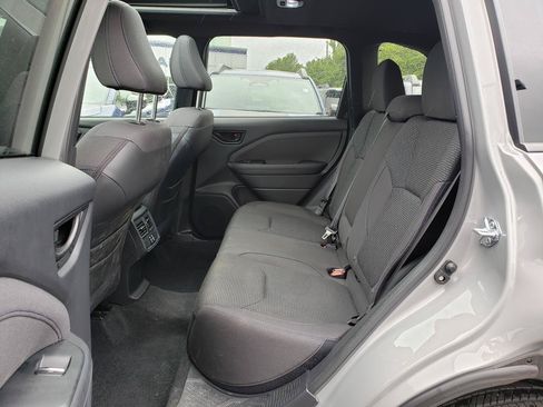 Used 2025 Subaru Forester Premium w/ Convenience Package #1 AWD/4WD image 5