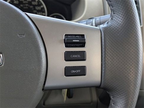 Used 2019 Nissan Frontier SL image 27