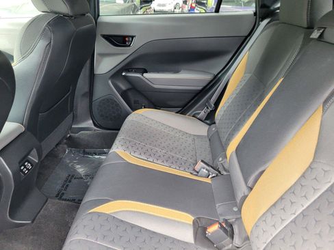 Used 2024 Subaru Crosstrek 2.5i Sport w/ Crosstrek Mirror Package AWD/4WD image 15