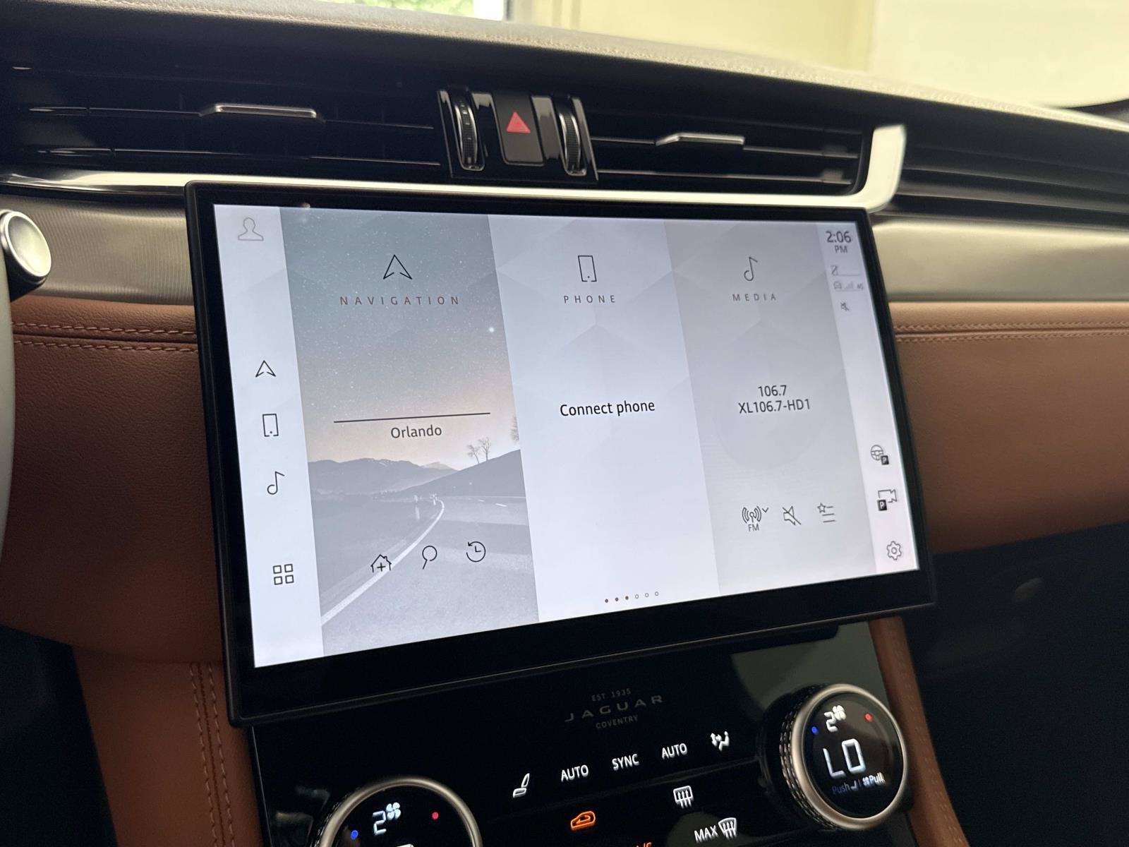 New 2026 Jaguar F-PACE R-Dynamic S AWD/4WD image 25