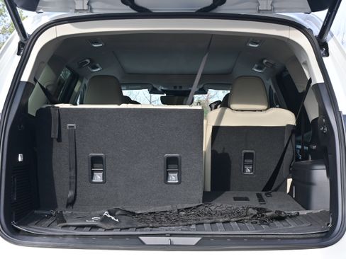 Certified 2025 Subaru Ascent Limited image 35