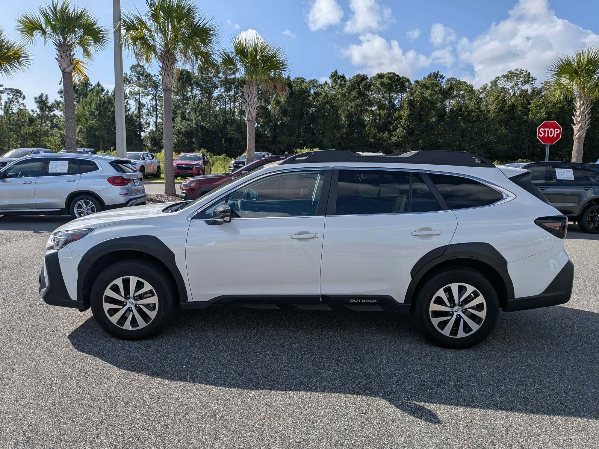 Used 2024 Subaru Outback Premium AWD/4WD image 7