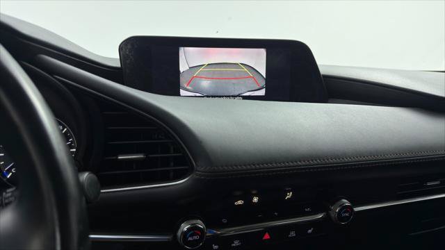 Used 2019 MAZDA MAZDA3 Sedan w/ Preferred Package FWD image 24