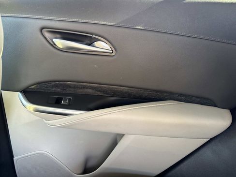 Used 2022 Cadillac XT4 Premium Luxury w/ Safety Alert Package image 16