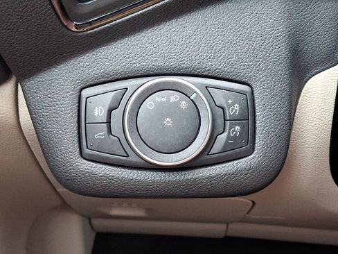 Certified 2018 Ford Escape Titanium w/ Ford Safe & Smart Package image 27