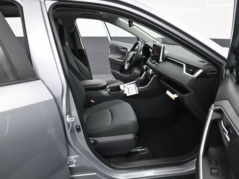 New 2025 Toyota RAV4 XLE image 14