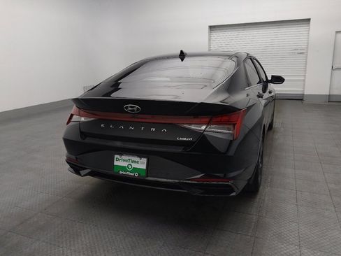 Used 2023 Hyundai Elantra Limited image 7