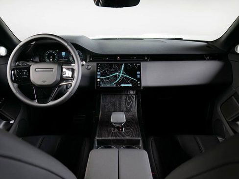 New 2025 Land Rover Range Rover Evoque Dynamic SE AWD/4WD image 4