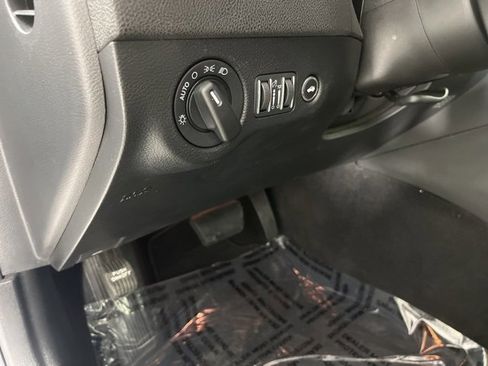 Used 2022 Dodge Charger SXT image 26