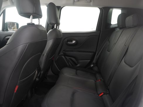 Used 2023 Jeep Renegade Trailhawk w/ Trailhawk Elite Group AWD/4WD image 22
