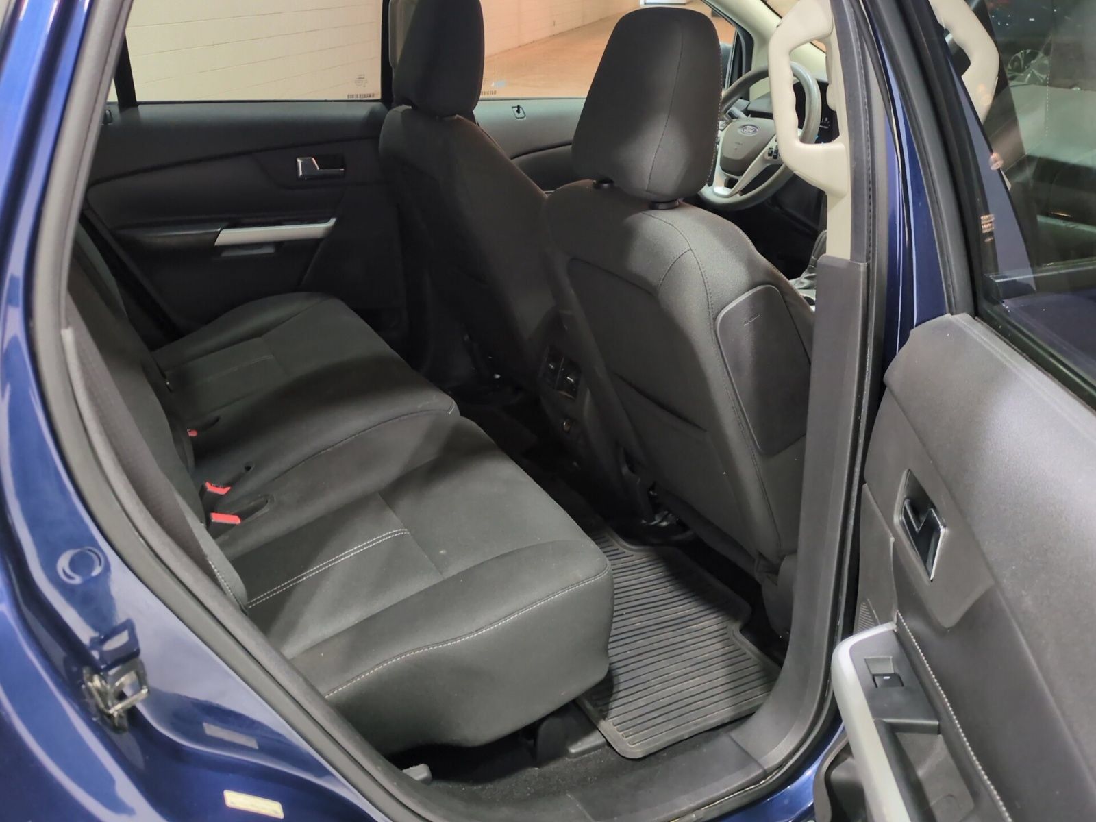 Used 2012 Ford Edge SE FWD image 11