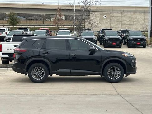 Used 2026 Nissan Rogue S image 4