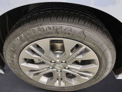 New 2026 Honda Odyssey Touring image 11