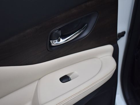 Used 2024 Nissan Murano Platinum w/ Cargo Package image 39