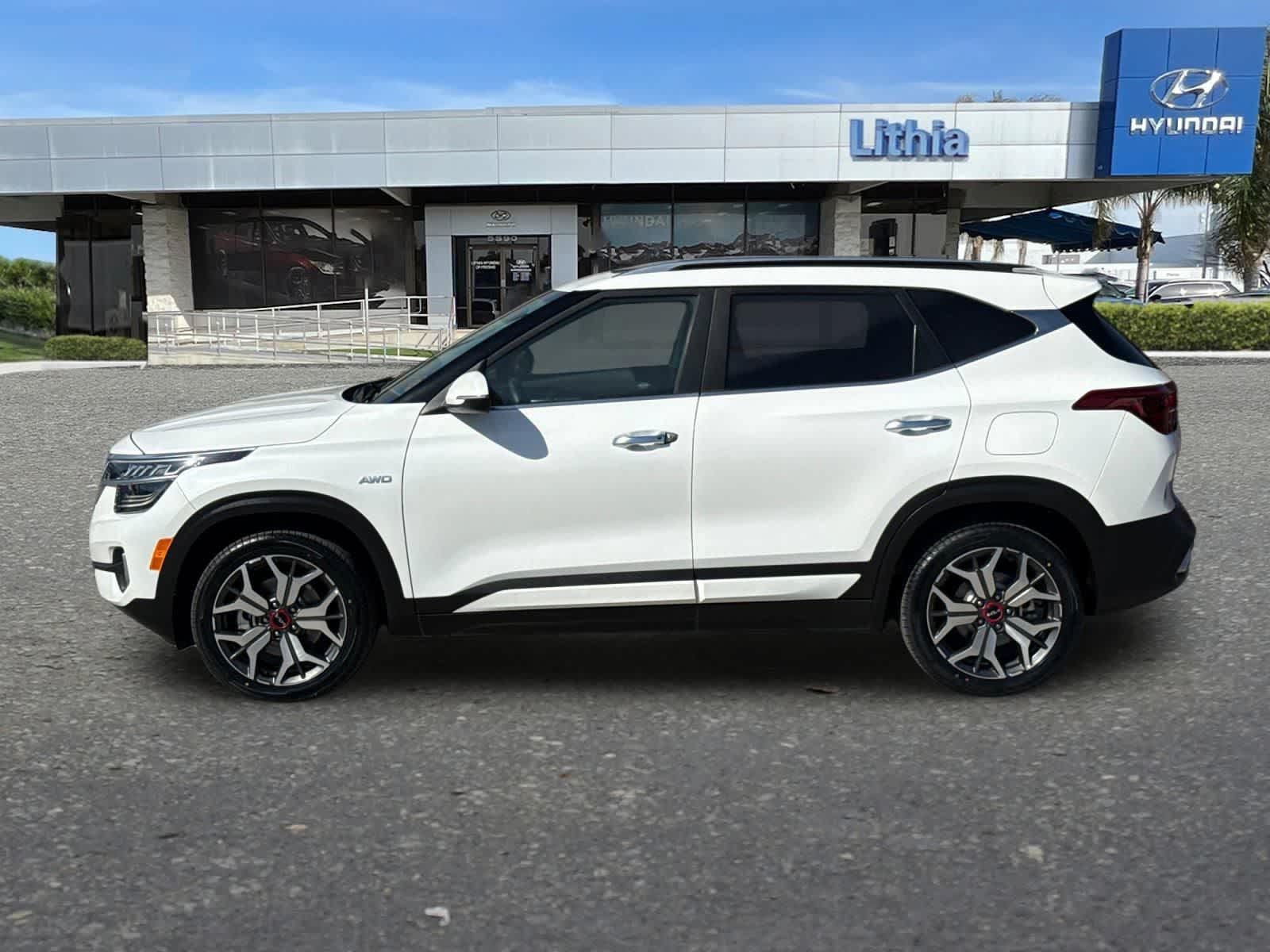 Used 2022 Kia Seltos SX w/ Sunroof Package AWD/4WD image 6