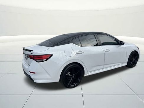 Used 2023 Nissan Sentra SR w/ Midnight Edition Package image 5
