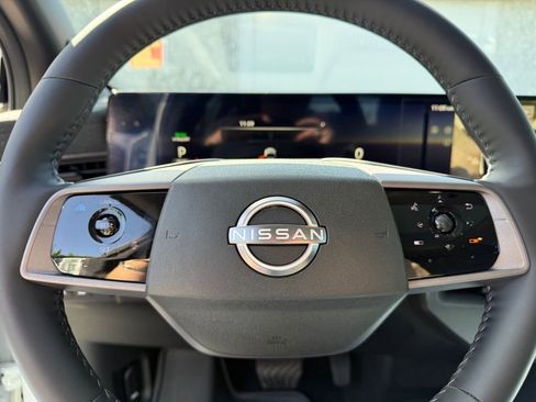 Certified 2026 Nissan Leaf Platinum+ w/ Cargo Package (Platinum+) FWD image 32