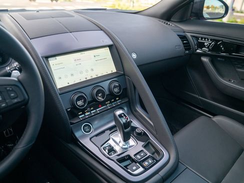 Used 2023 Jaguar F-TYPE R image 16