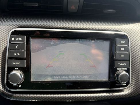 Used 2019 Nissan Kicks S FWD image 16