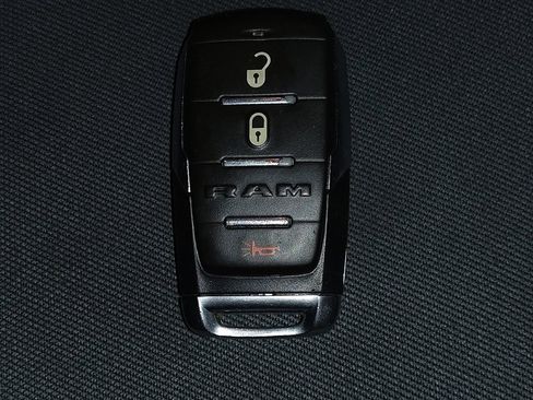 Used 2022 RAM 1500 Big Horn RWD image 32