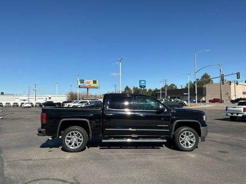 Used 2017 GMC Sierra 1500 SLT w/ SLT Premium Package image 2