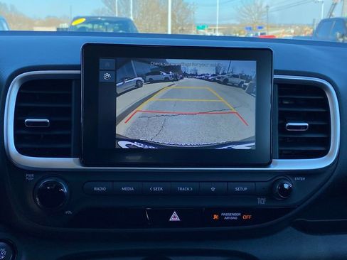 New 2026 Hyundai Venue SEL FWD image 15
