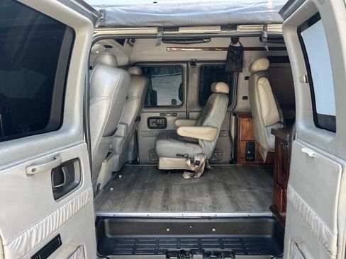 Used 2012 Chevrolet Express 1500 image 20