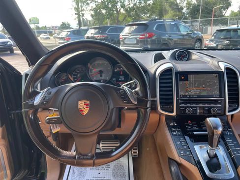 Used 2014 Porsche Cayenne S AWD/4WD image 20