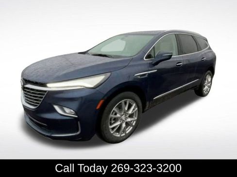 Used 2023 Buick Enclave Essence w/ Experience Buick Package image 5