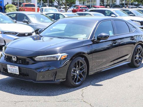 Used 2025 Honda Civic Sport image 3
