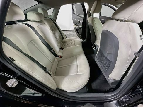 Used 2025 Hyundai Sonata SEL FWD image 11