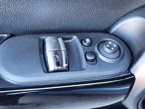 Used 2023 MINI Cooper SE image 13