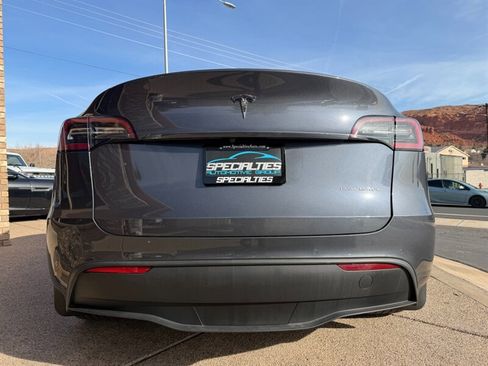 Used 2020 Tesla Model Y Long Range image 26