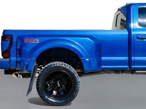 Used 2022 Ford F450 Platinum w/ FX4 Off-Road Package image 7