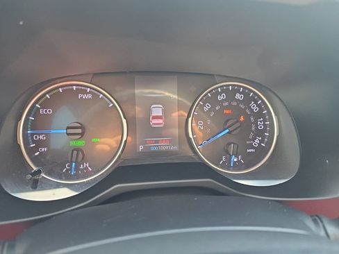 Used 2019 Toyota RAV4 LE AWD/4WD image 17